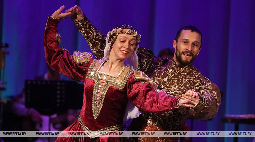 Ансамбль танца, музыки и песни «ТАЛАКА» областной филармонии награжден Почетной грамотой Администрации Президента Республики Беларусь
